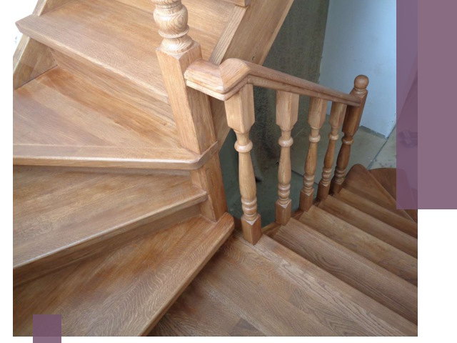 Дубовые лестницы под ключ в Невинномысске: изготовление и монтаж