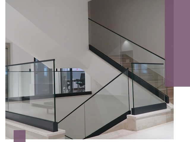 Стеклянные перила премиум-класса с установкой в Невинномысске