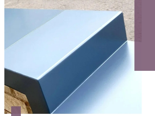 Крышки на парапет в Невинномысске: изготовление и монтаж под ключ