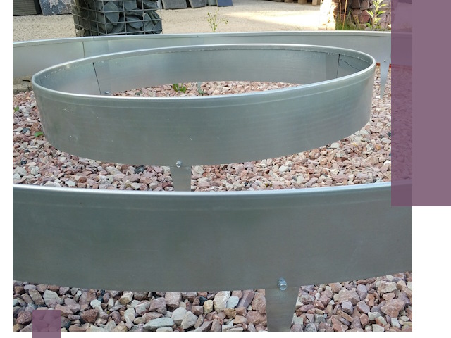 Нержавеющие бордюры под ключ в Невинномысске — изготовление и монтаж